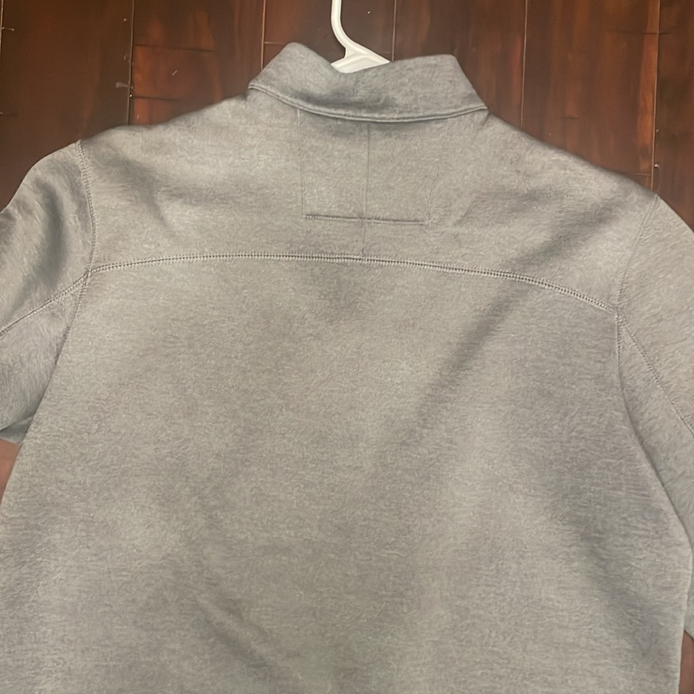 Nike golf pullover very warm and comfortable. Lightly worn in great condition - Picture 4 of 6